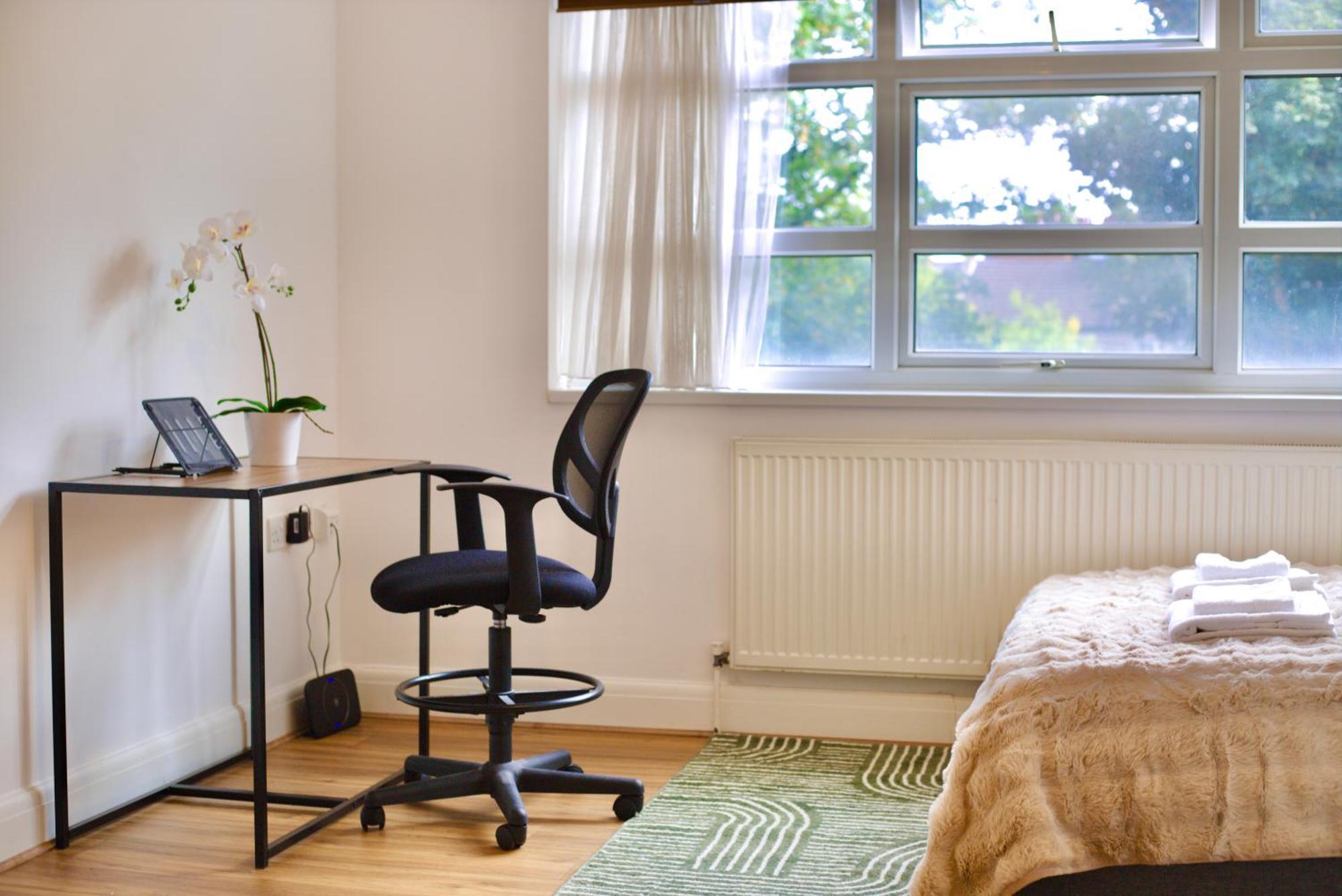 Stratford 2br - Sleeps 5 - Wifi & * London