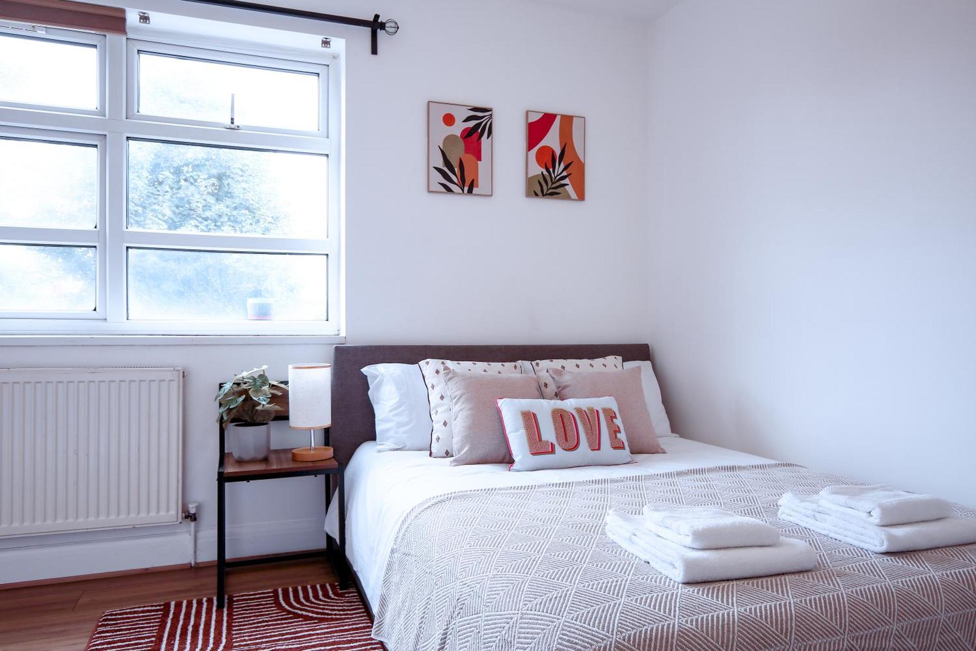 Stratford 2br - Sleeps 5 - Wifi & * London